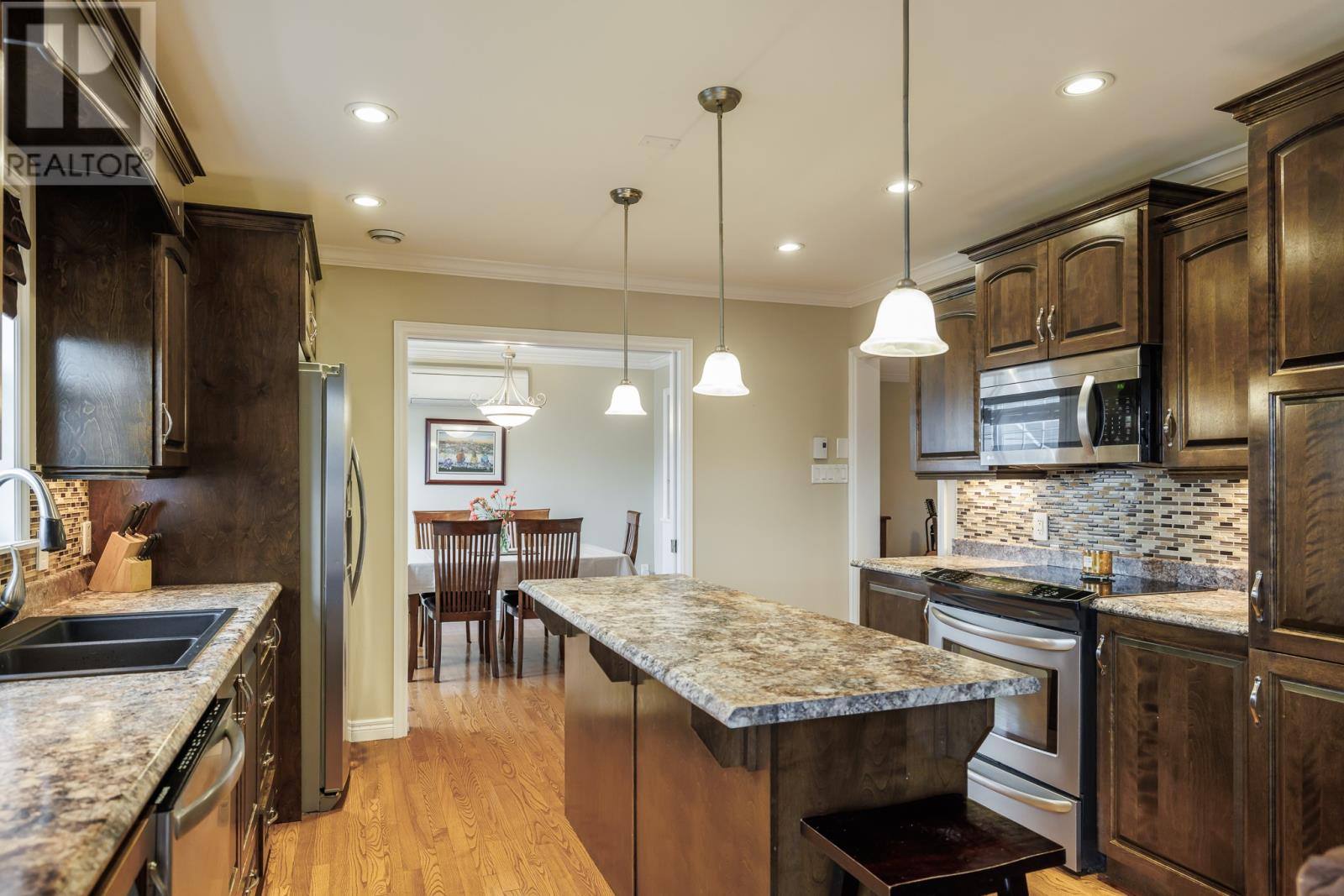 9 McCrae Street, photo 13 of 32