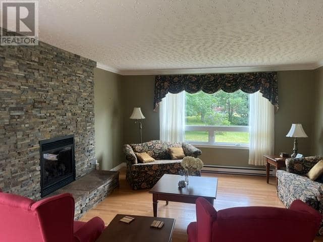 125 Cherry Lane, photo 24 of 39