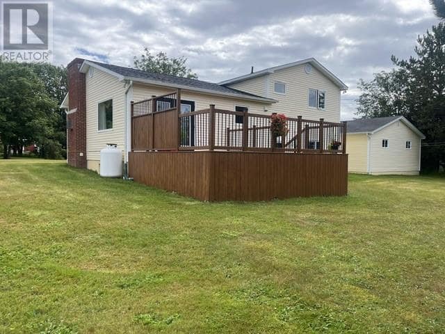 125 Cherry Lane, photo 3 of 39