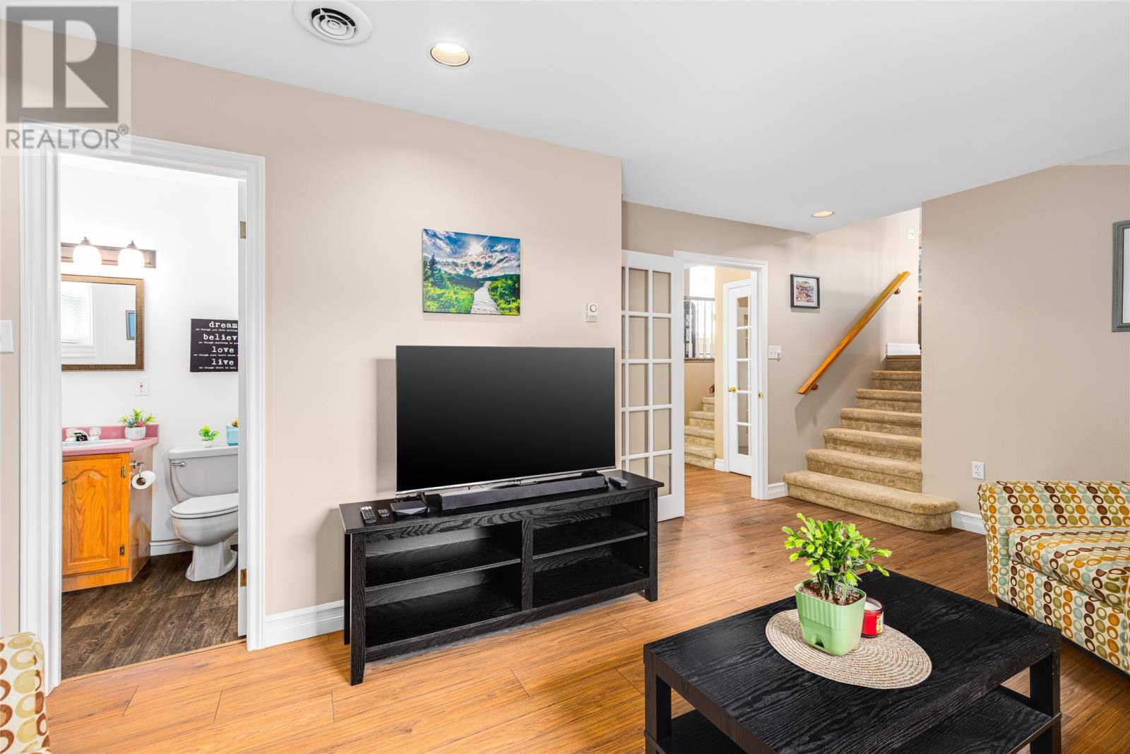 20 Sparrow Drive, photo 17 of 30