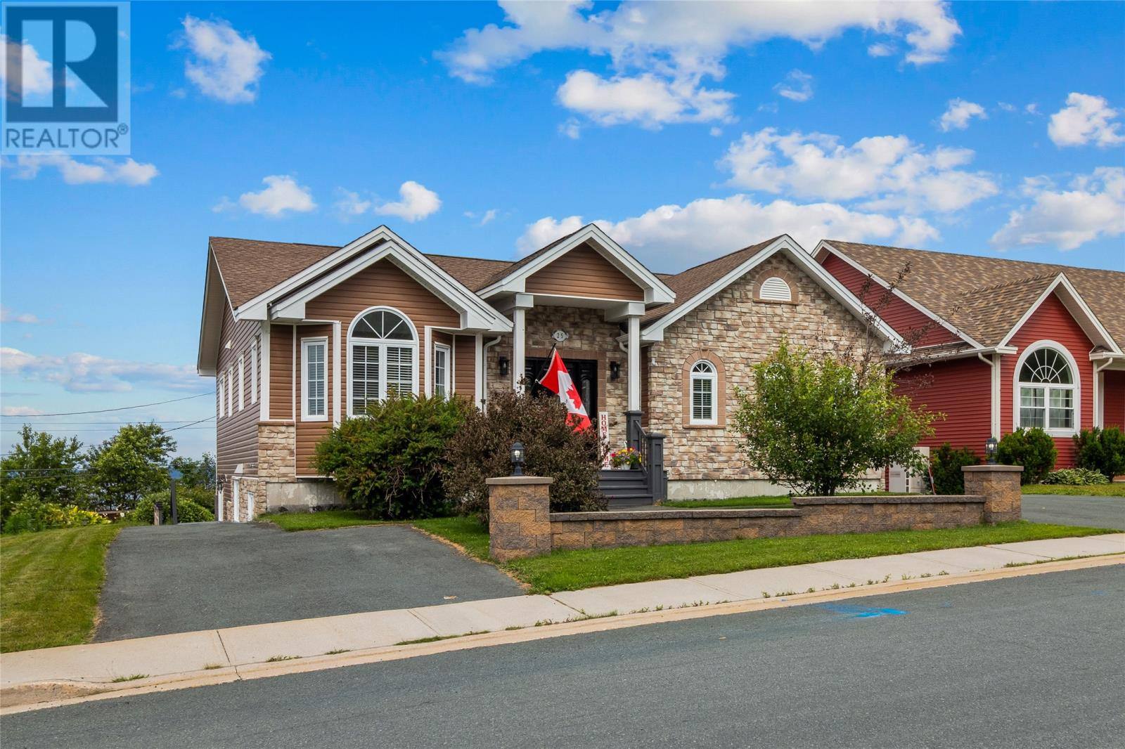 25 Legend Drive, photo 6 of 50