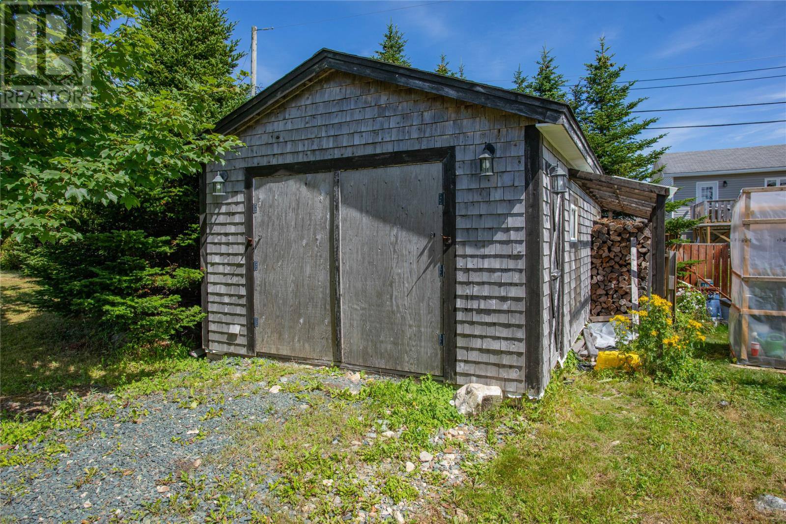 22 Irving Drive, photo 32 of 47