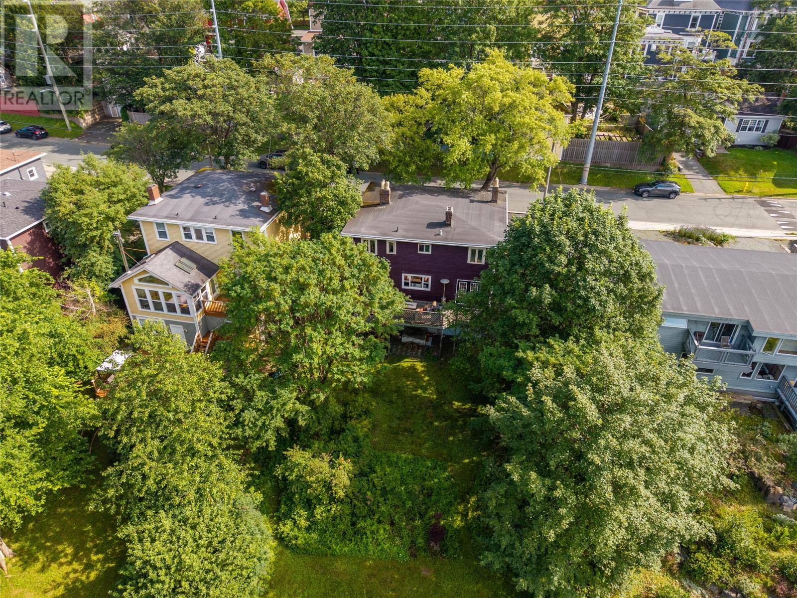 42 Empire Avenue, photo 38 of 47