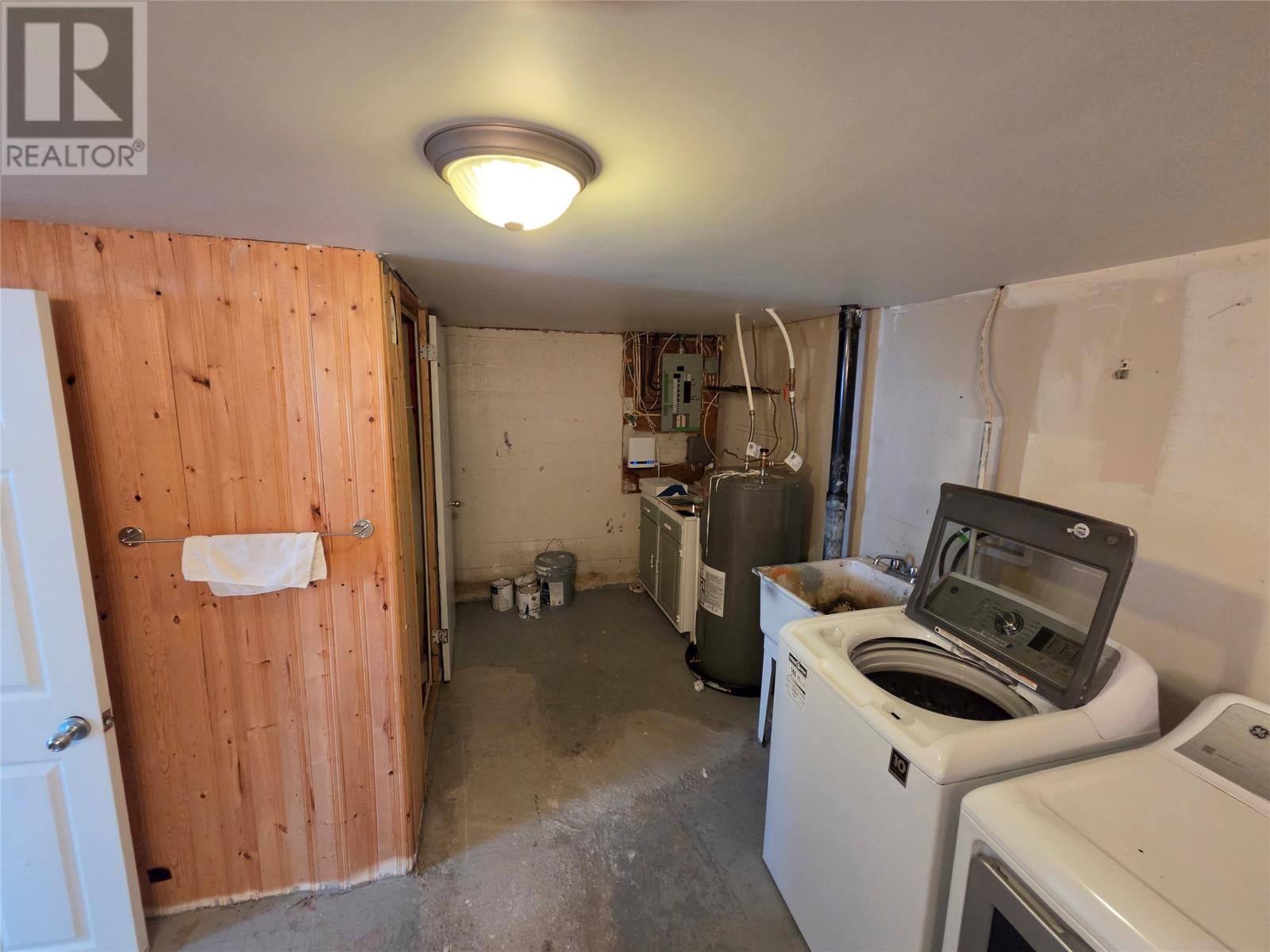 182 Farrell Drive, photo 16 of 19
