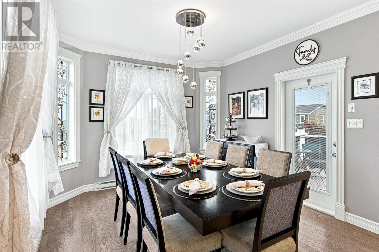 8 Aldergrove Place, photo 12 of 41