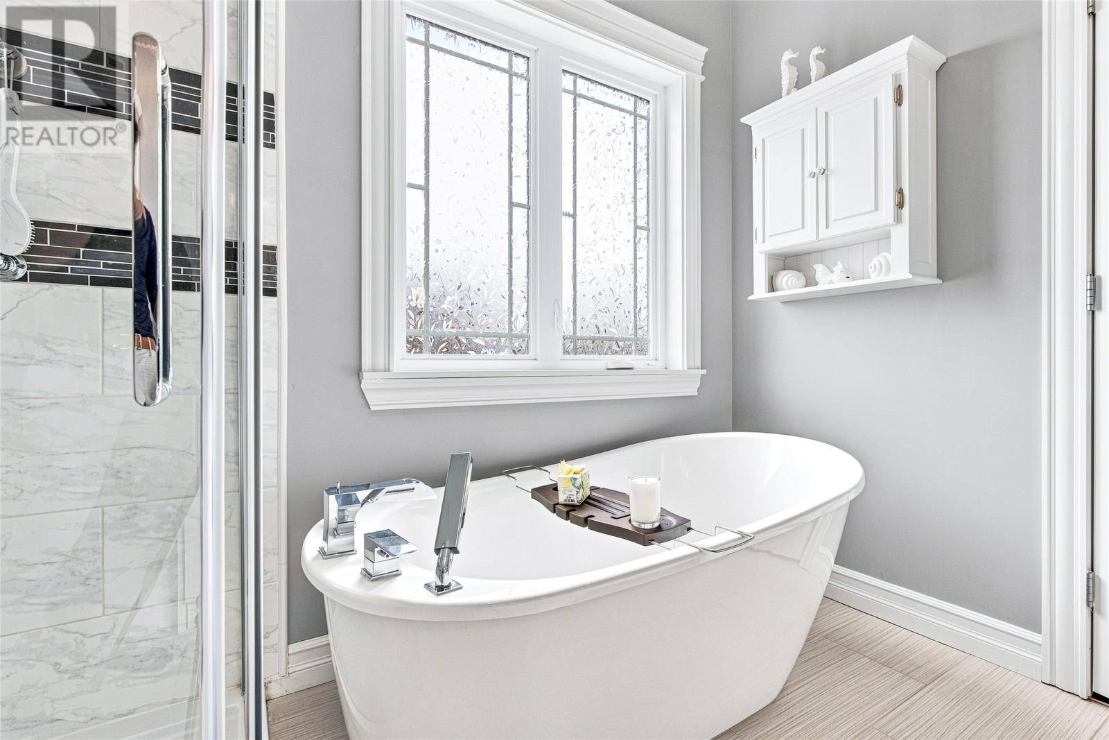 8 Aldergrove Place, photo 18 of 41