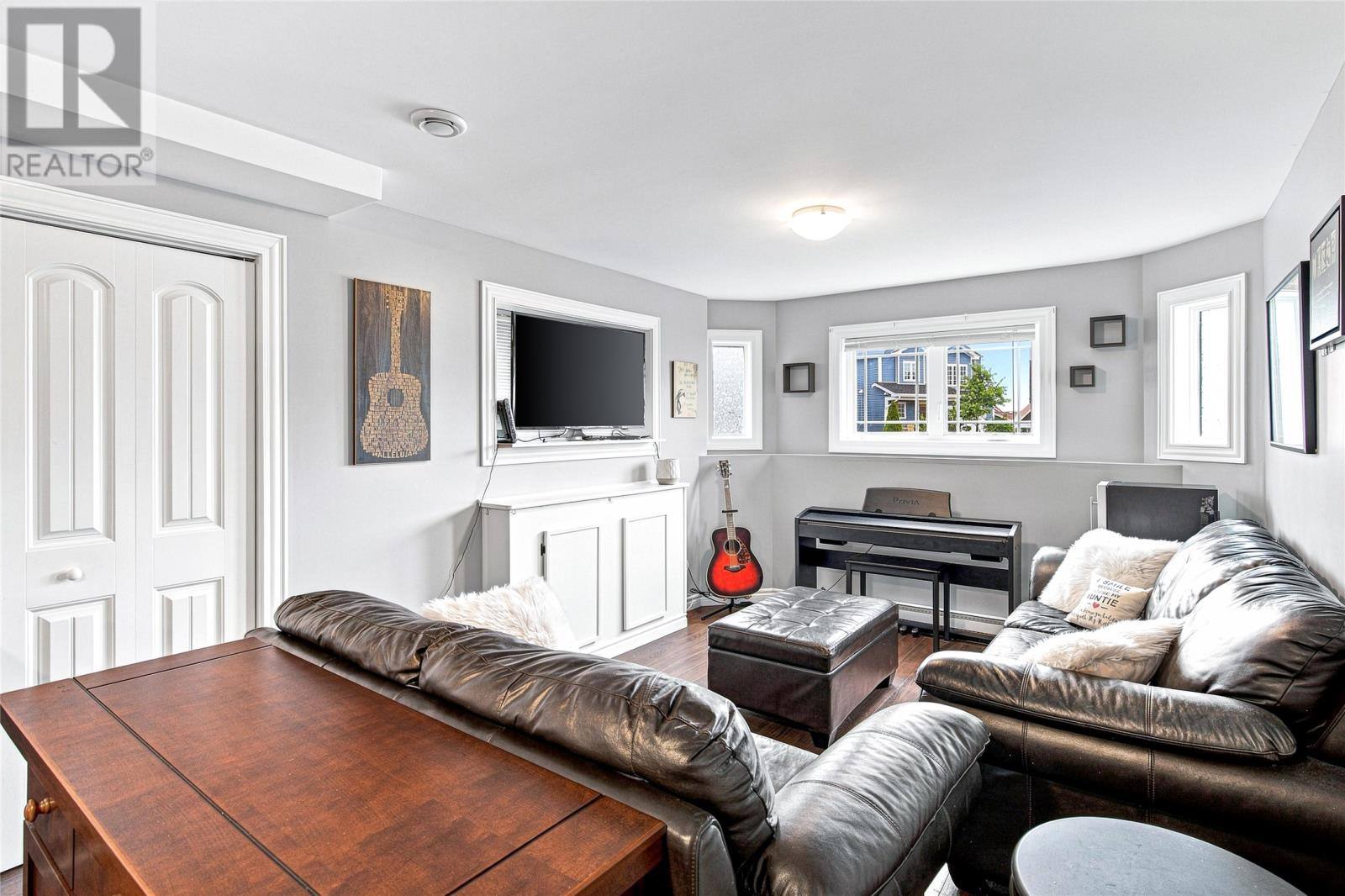 8 Aldergrove Place, photo 28 of 41