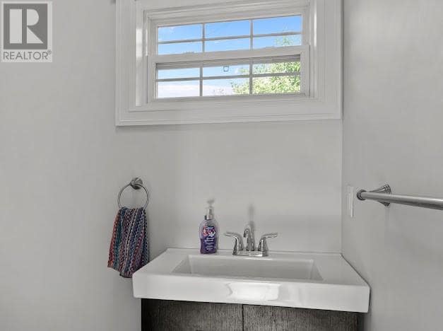 11 Chaytors Place, photo 14 of 42