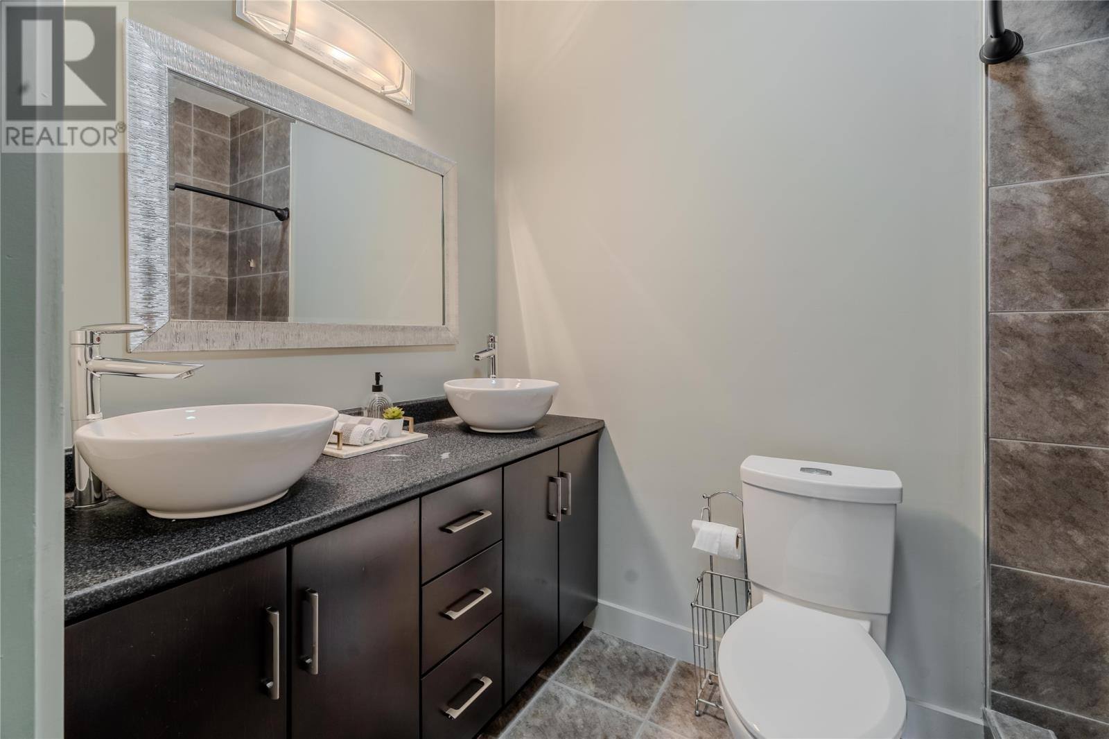 835 Blackmarsh Road Unit#205, photo 11 of 18
