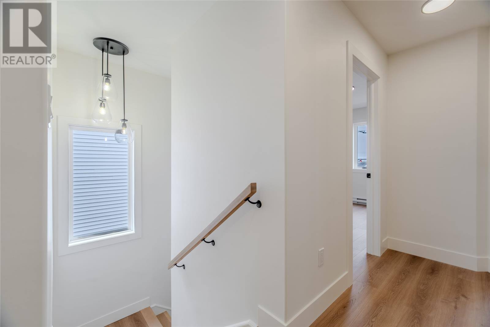 92 Trenton Drive, photo 17 of 38