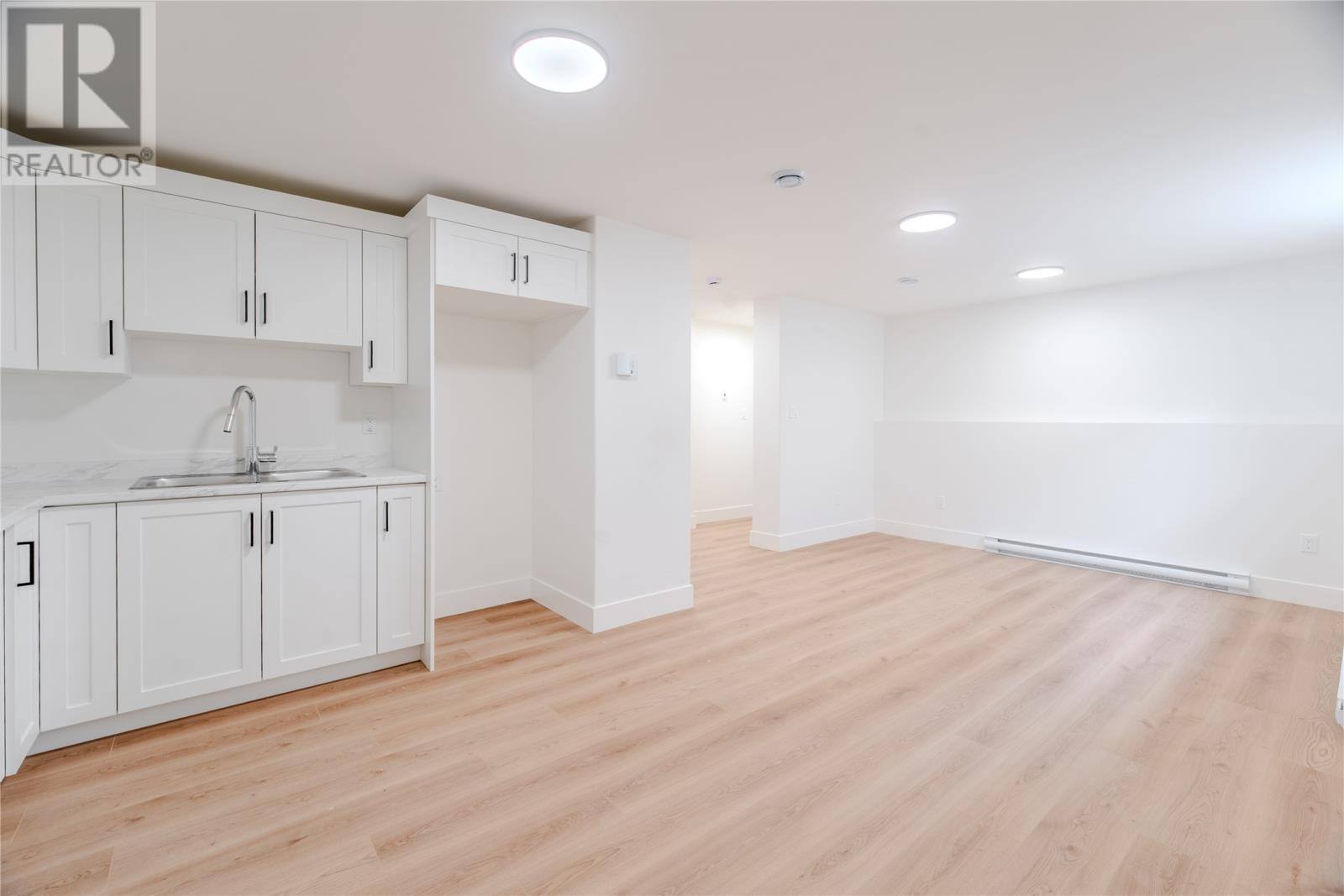 92 Trenton Drive, photo 32 of 38