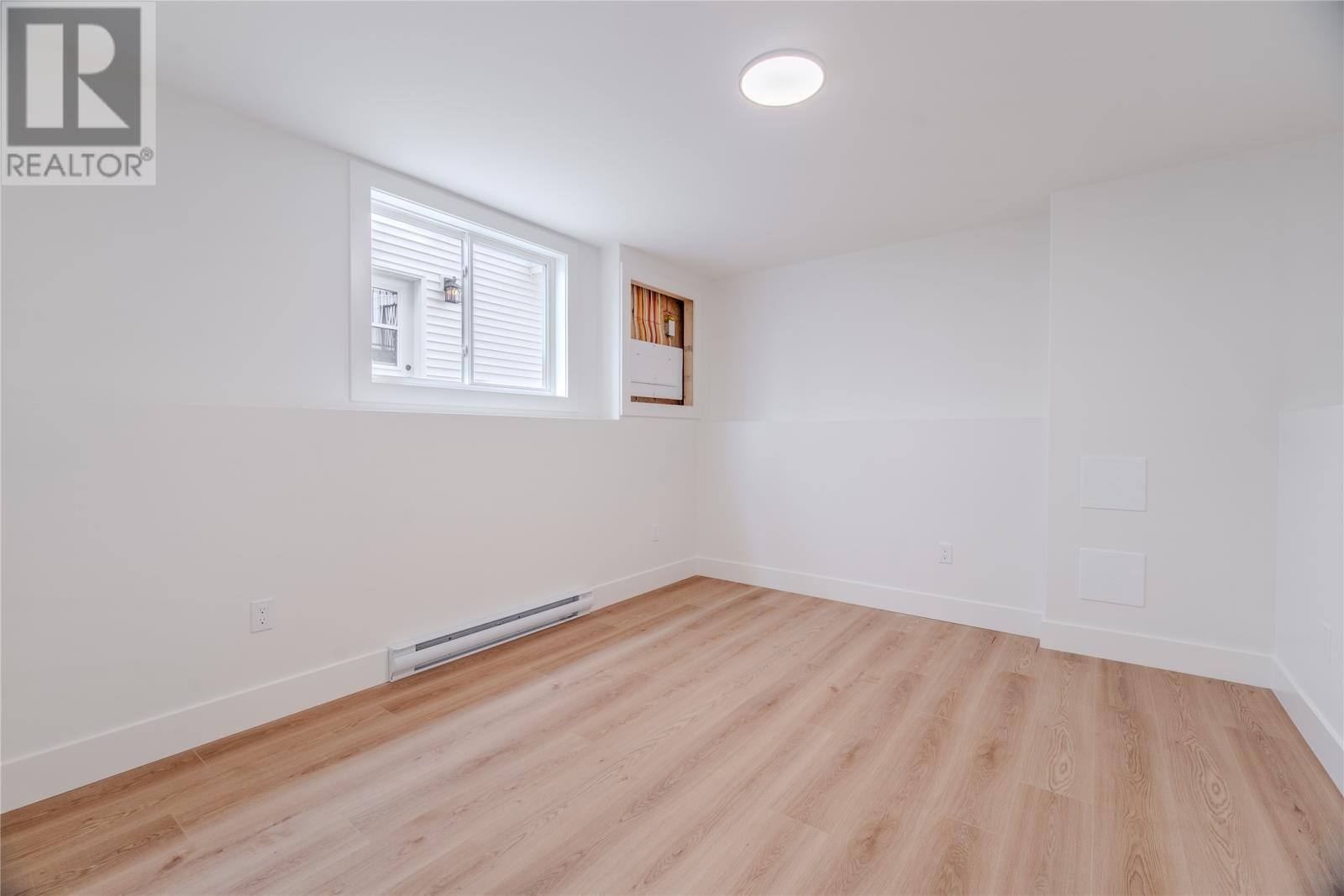 92 Trenton Drive, photo 34 of 38