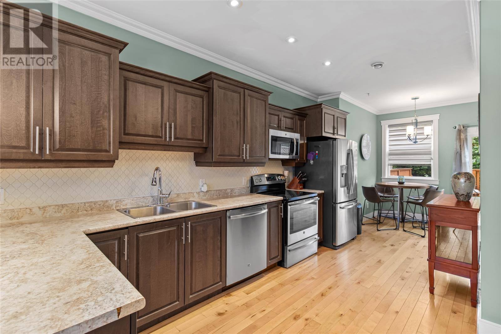 34 Freshwater Road, photo 6 of 24