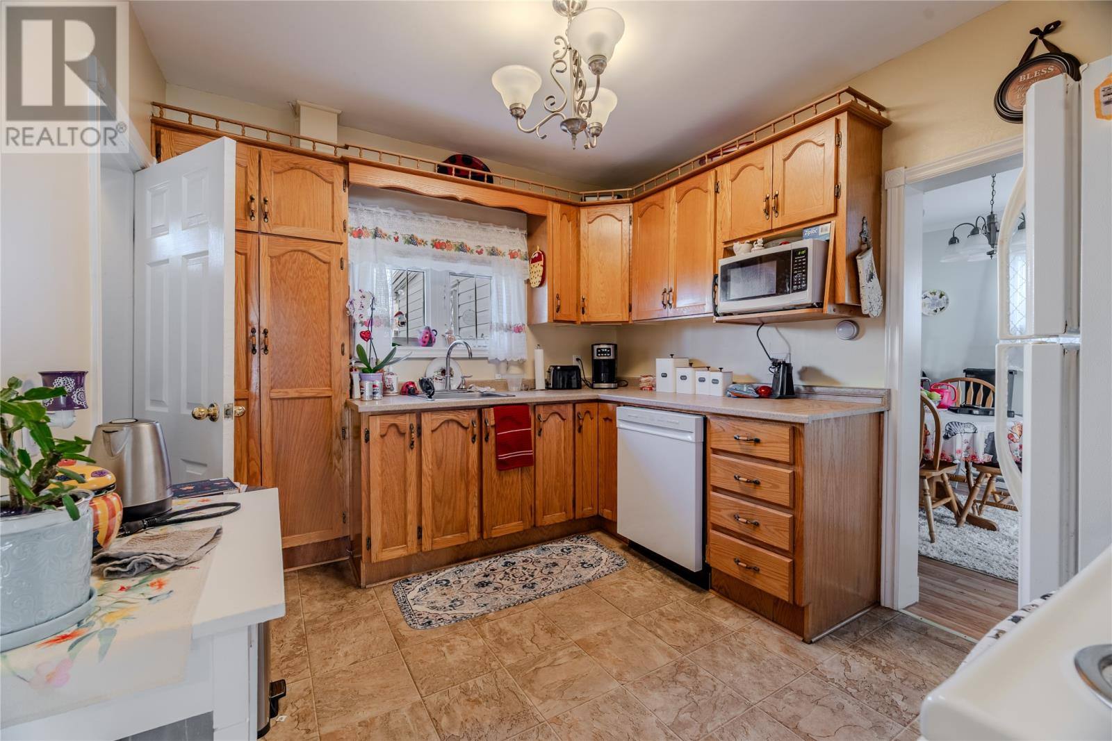54 Belvedere Street, photo 9 of 19