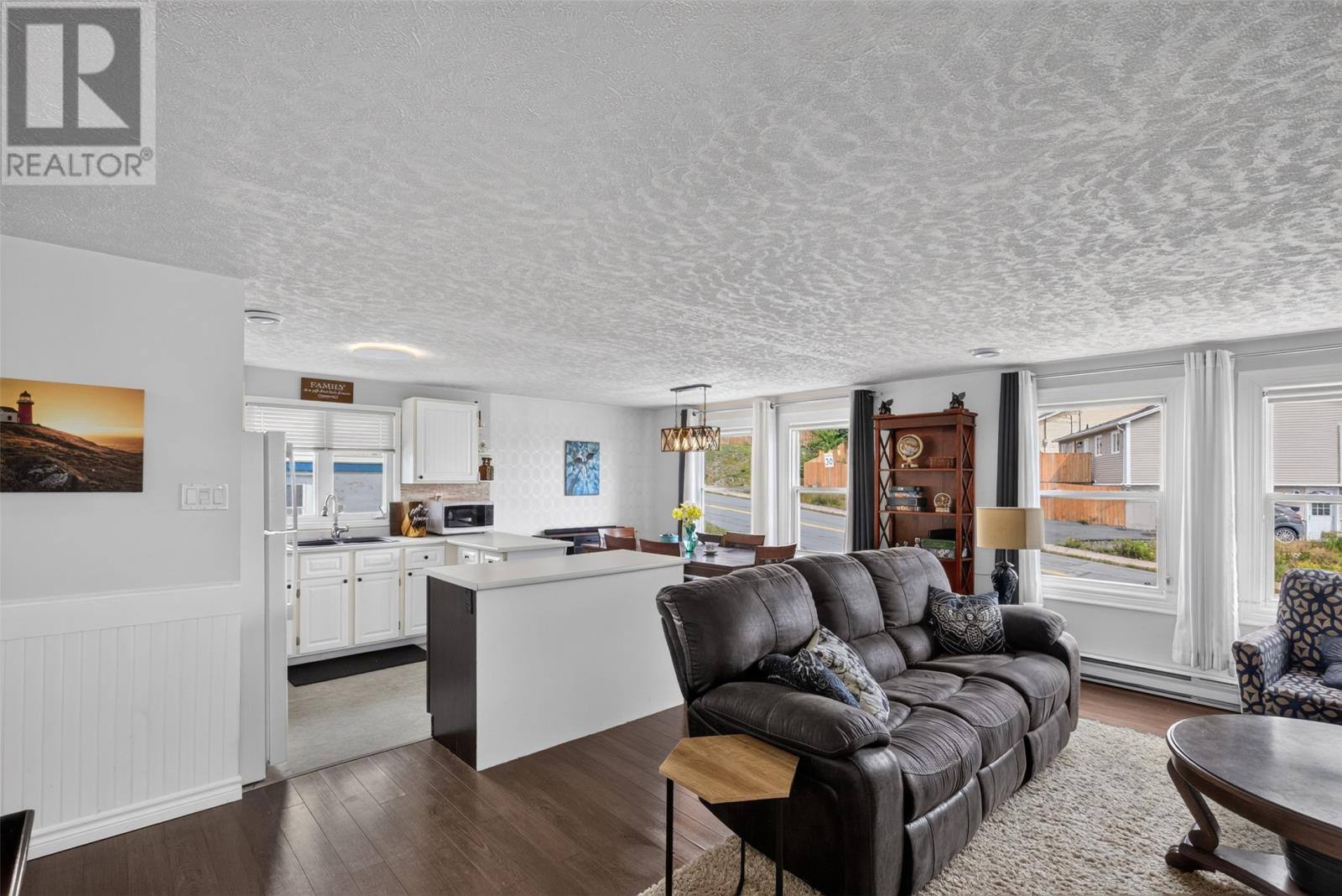 1 Holden Street, photo 16 of 44