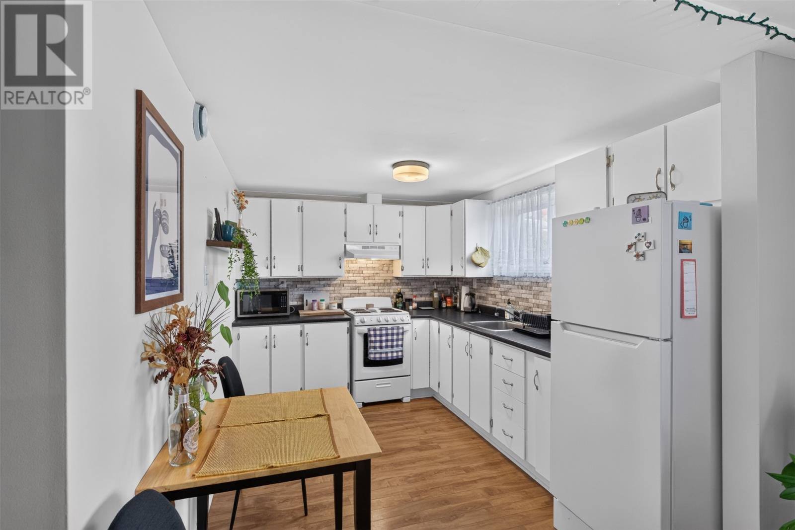 1 Holden Street, photo 38 of 44