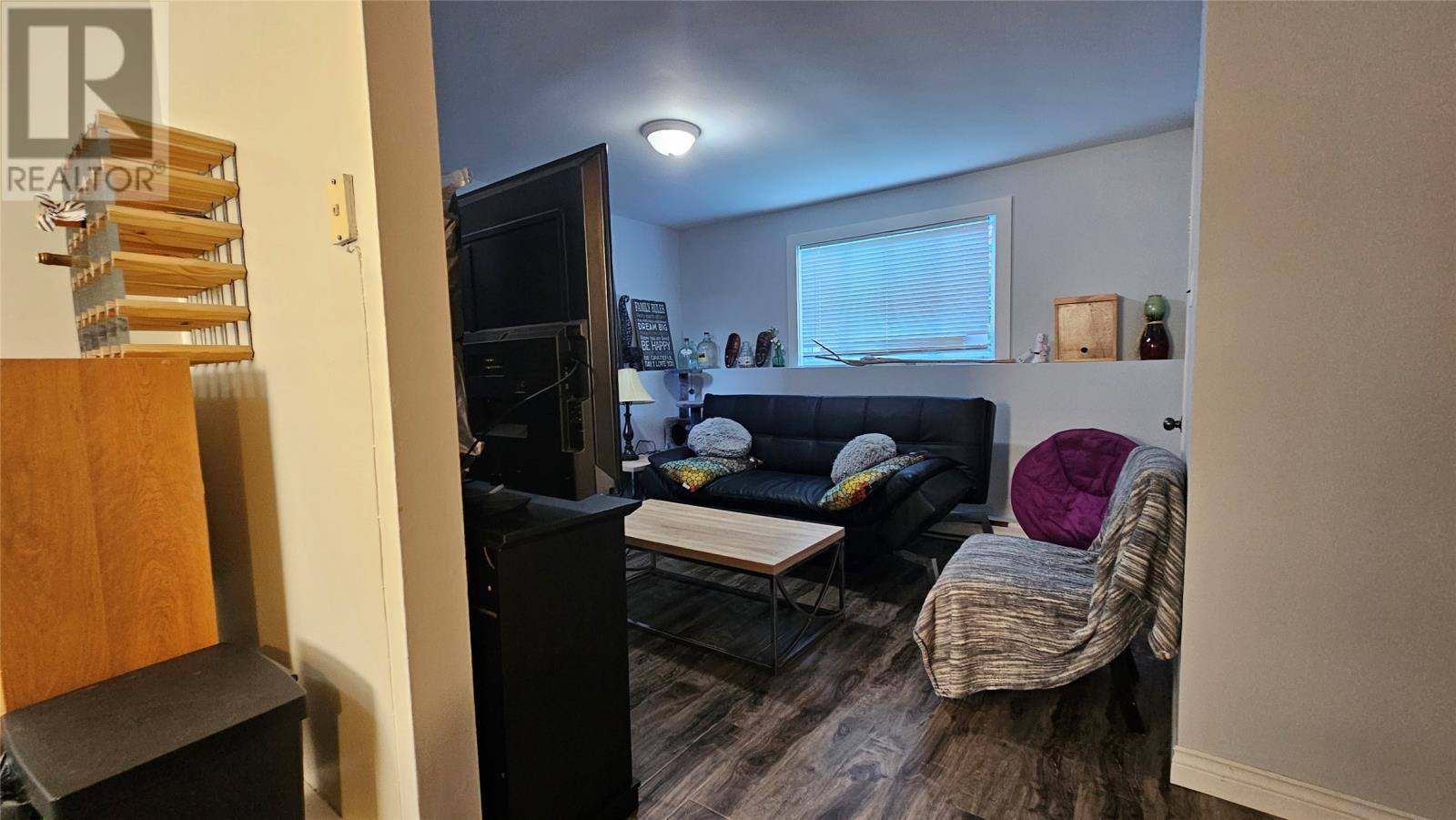 72 St Thomas Line, photo 19 of 28