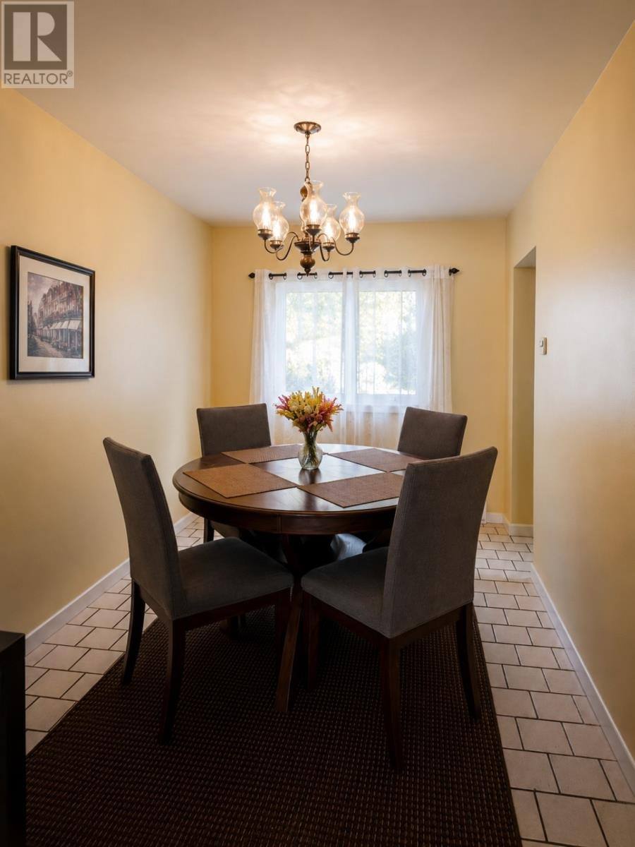 7 Cavell Avenue, photo 14 of 37