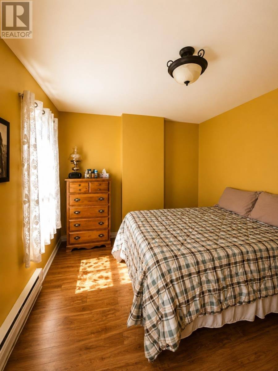7 Cavell Avenue, photo 25 of 37