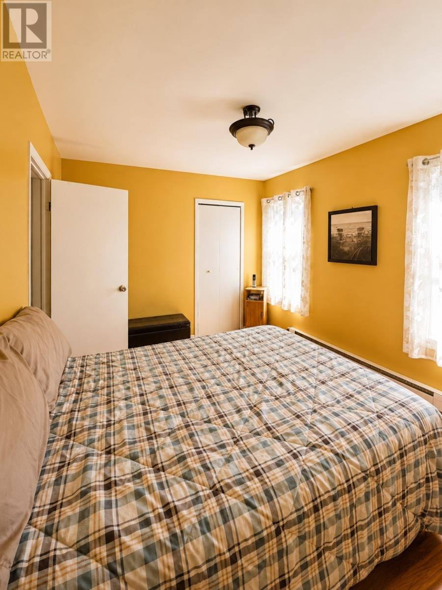 7 Cavell Avenue, photo 26 of 37