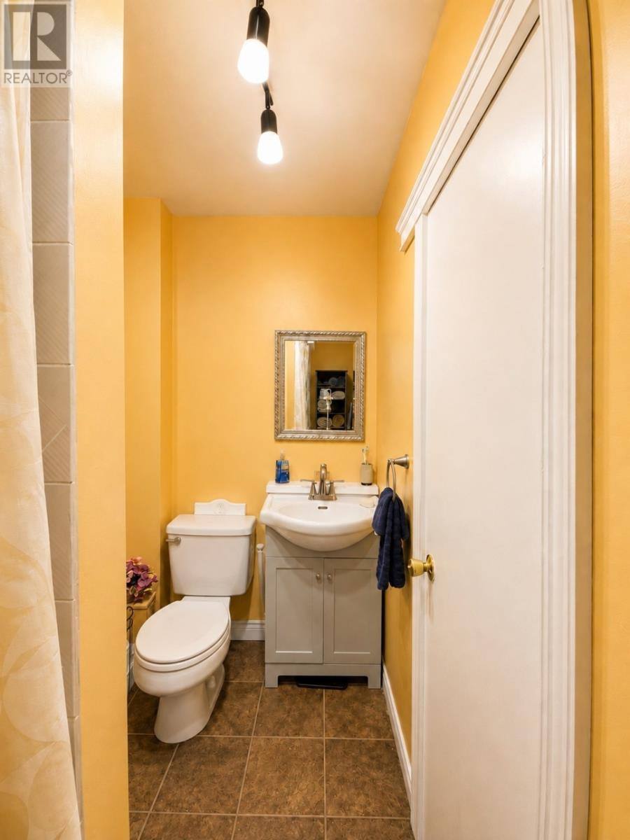 7 Cavell Avenue, photo 32 of 37