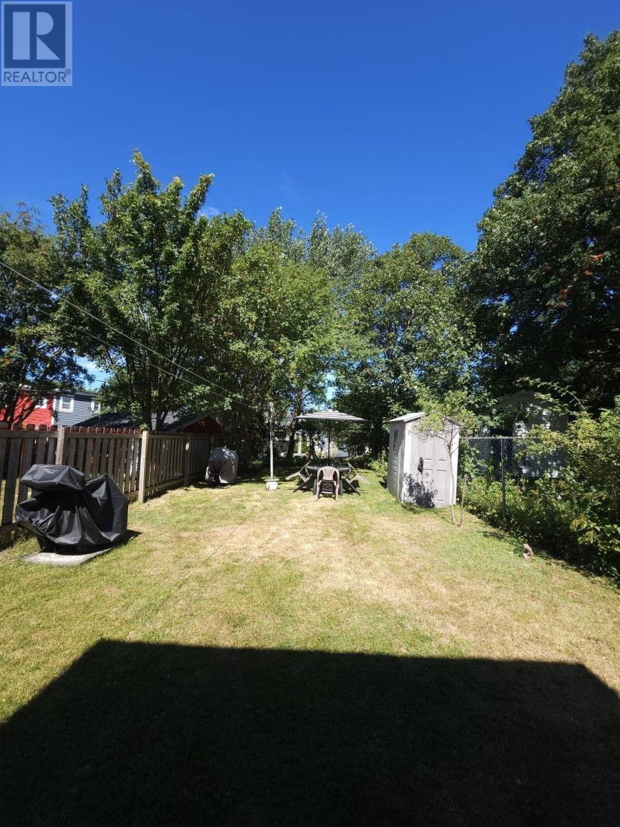 7 Cavell Avenue, photo 8 of 37