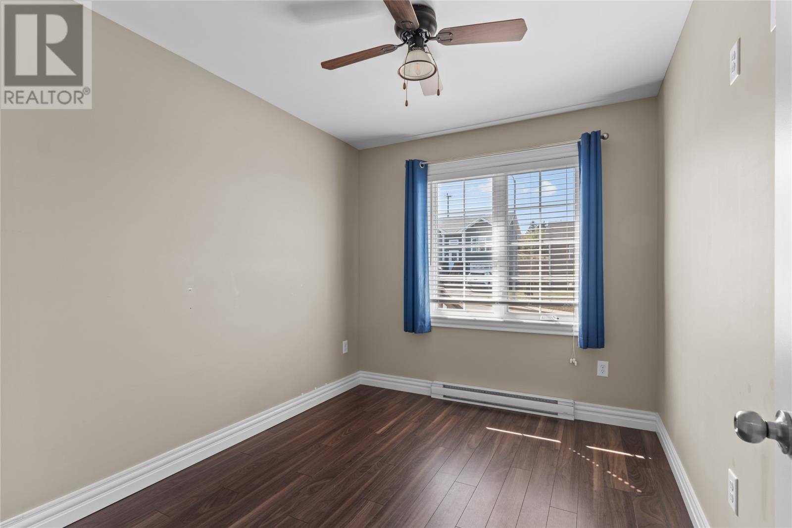 31 Erica Avenue, photo 15 of 43