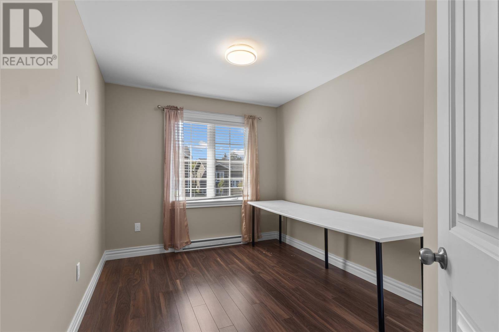 31 Erica Avenue, photo 16 of 43