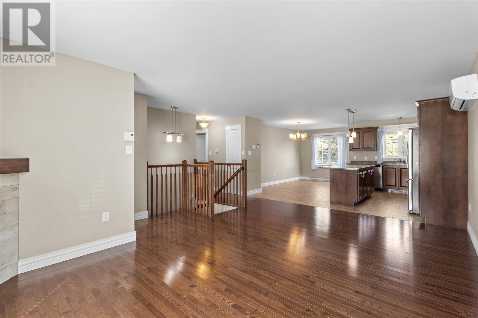 31 Erica Avenue, photo 4 of 43
