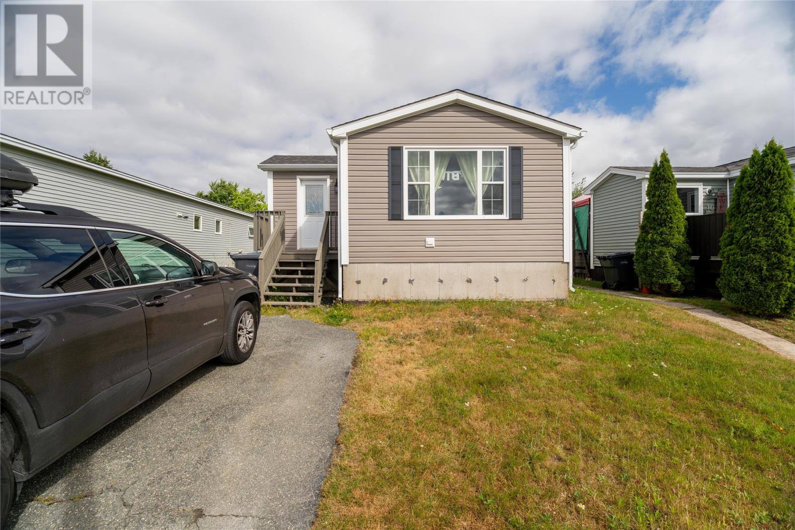 12 Ashgrove Drive, photo 12 of 17