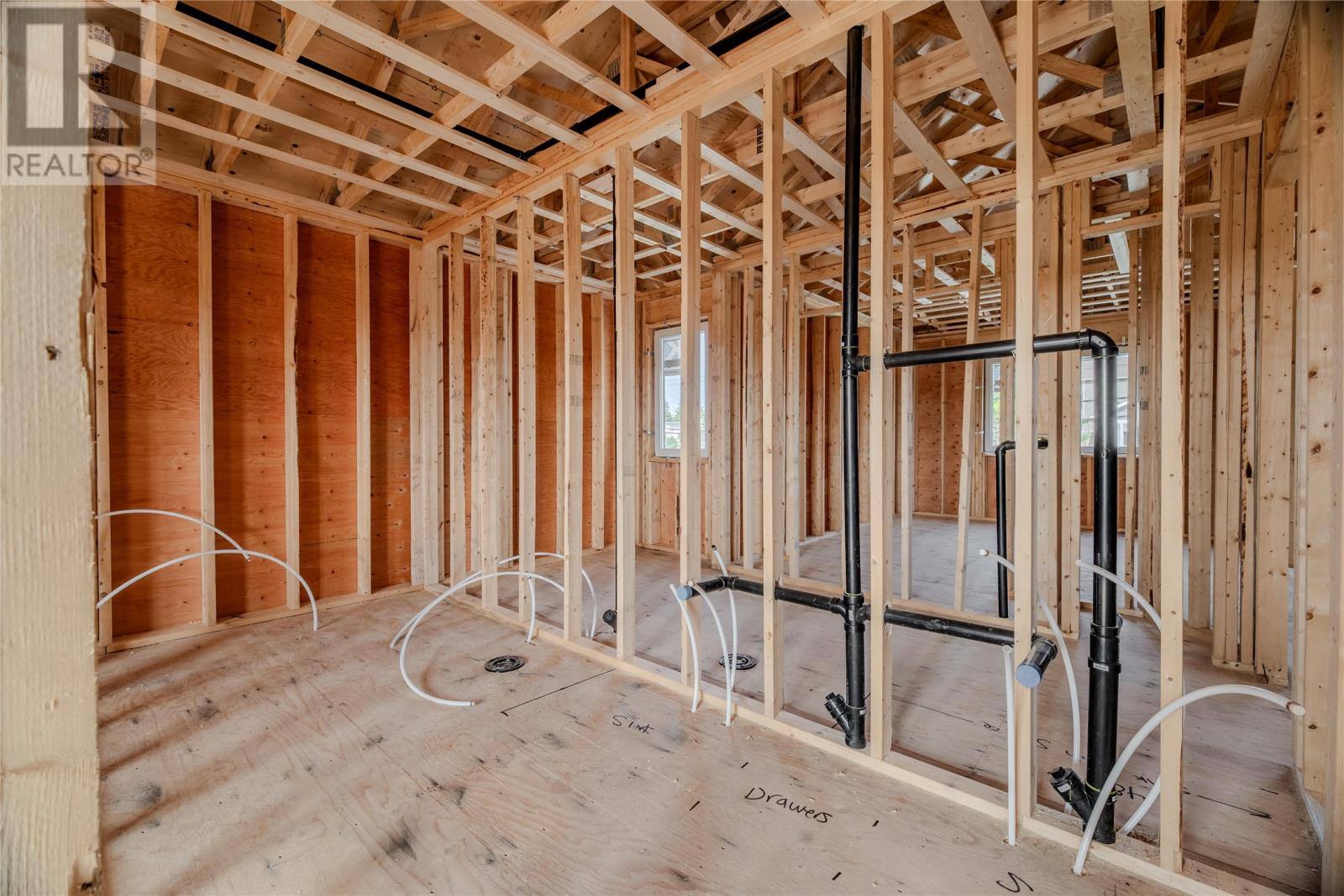 202 St Thomas Line, photo 14 of 18