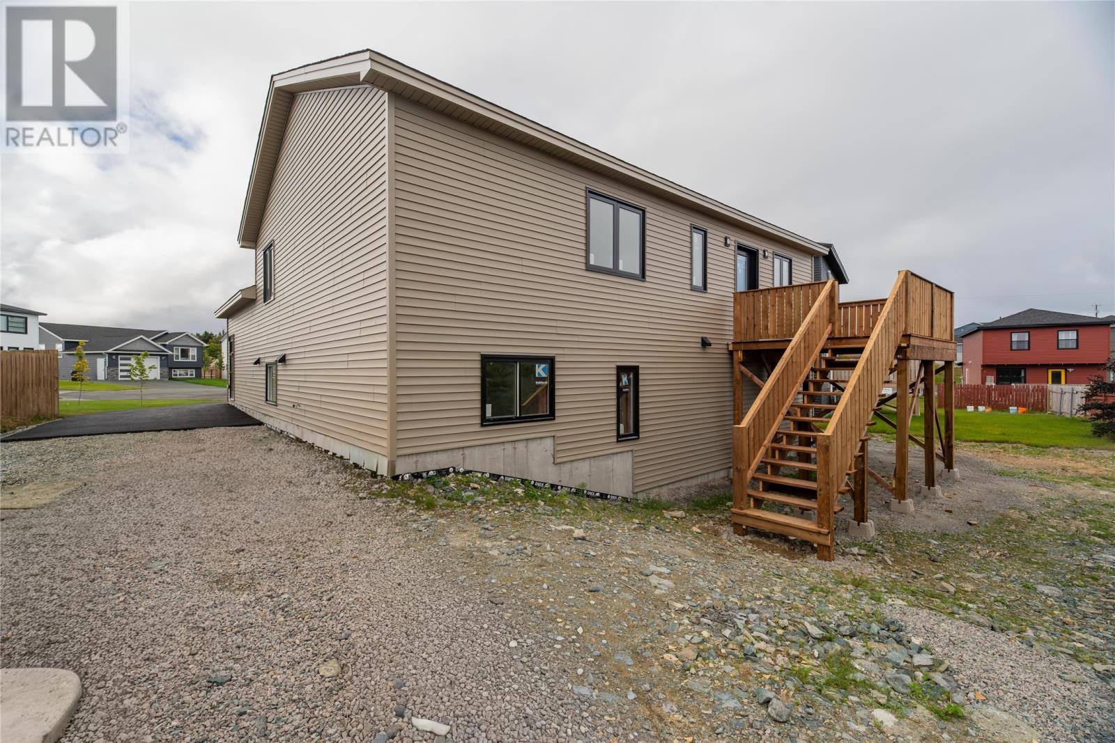 7 Prominence Place, photo 23 of 25