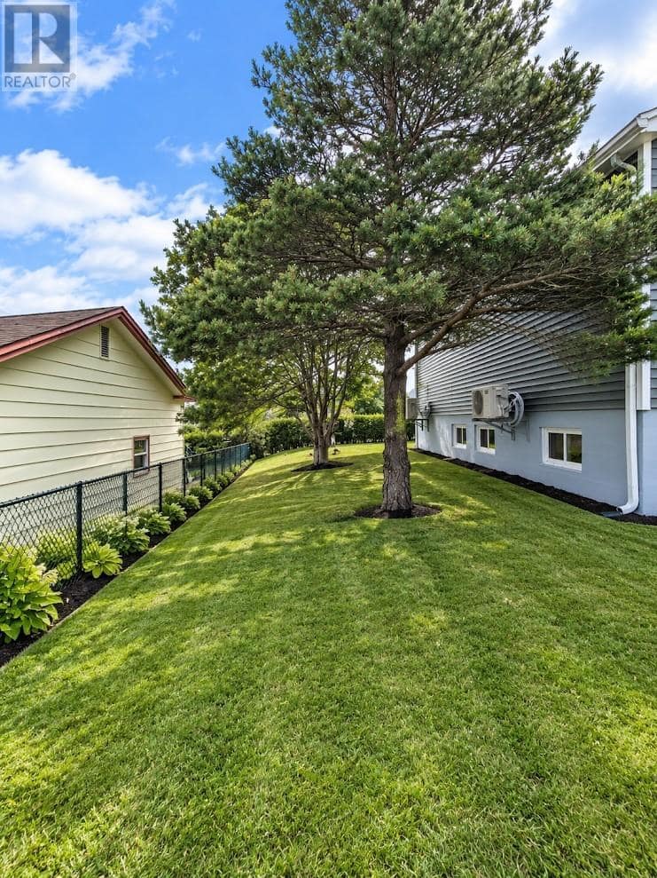 10 Roosevelt Avenue, photo 4 of 25