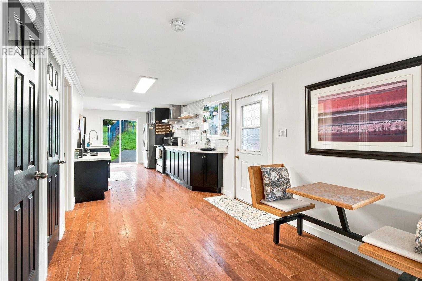 624 Empire Avenue, photo 5 of 21