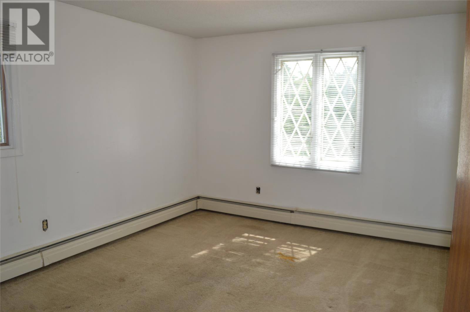 380 Thorburn Road, photo 16 of 40