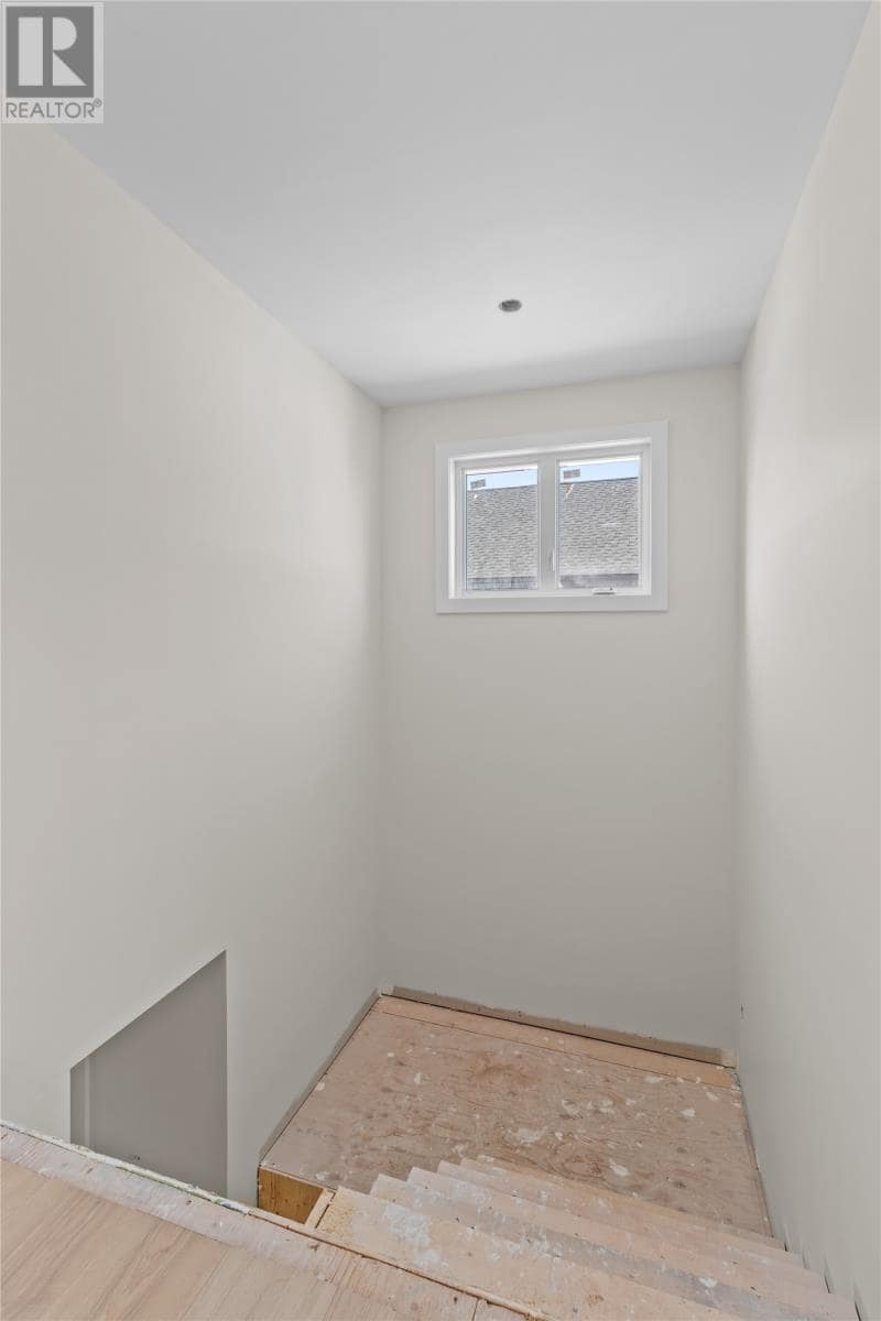 81 Trenton Drive, photo 12 of 27