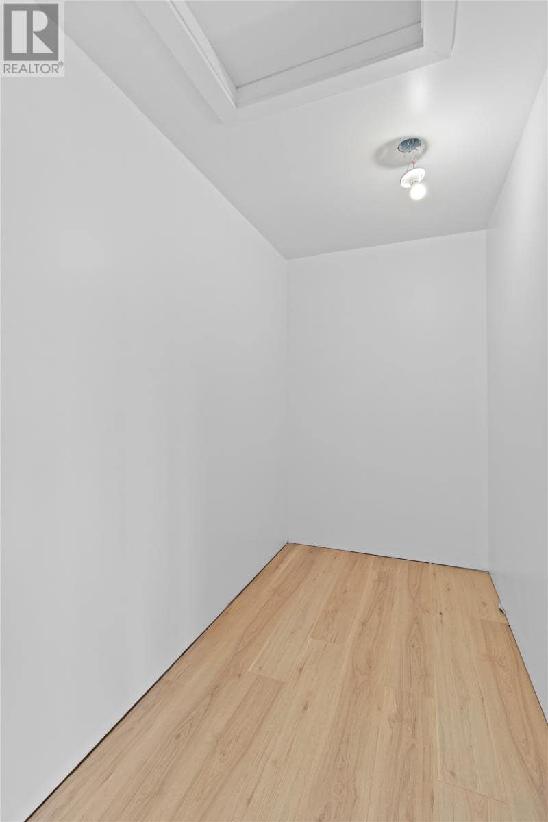 81 Trenton Drive, photo 21 of 27
