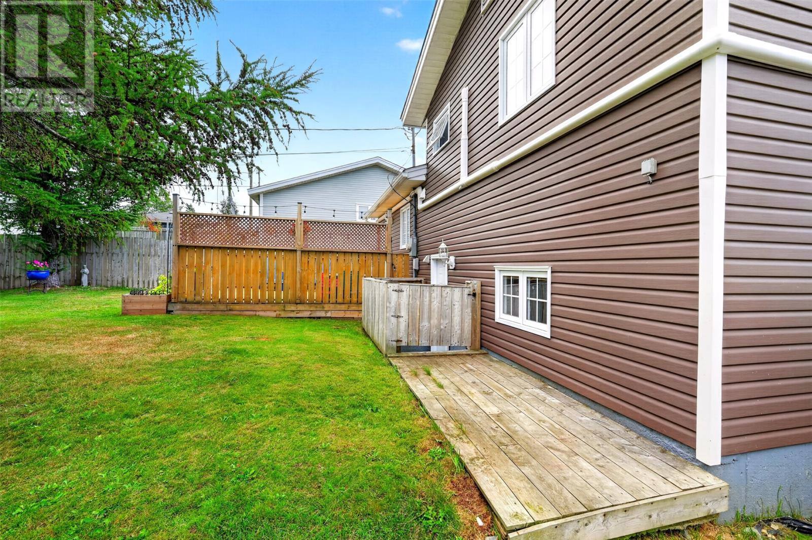 12 Leger Crescent, photo 5 of 30