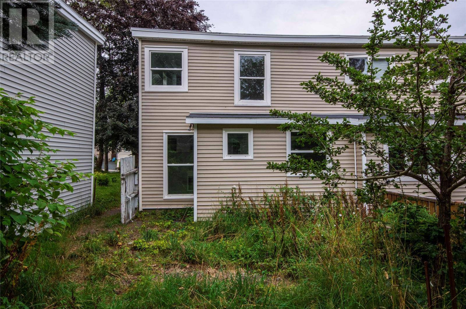 19 Golf Avenue, photo 4 of 21