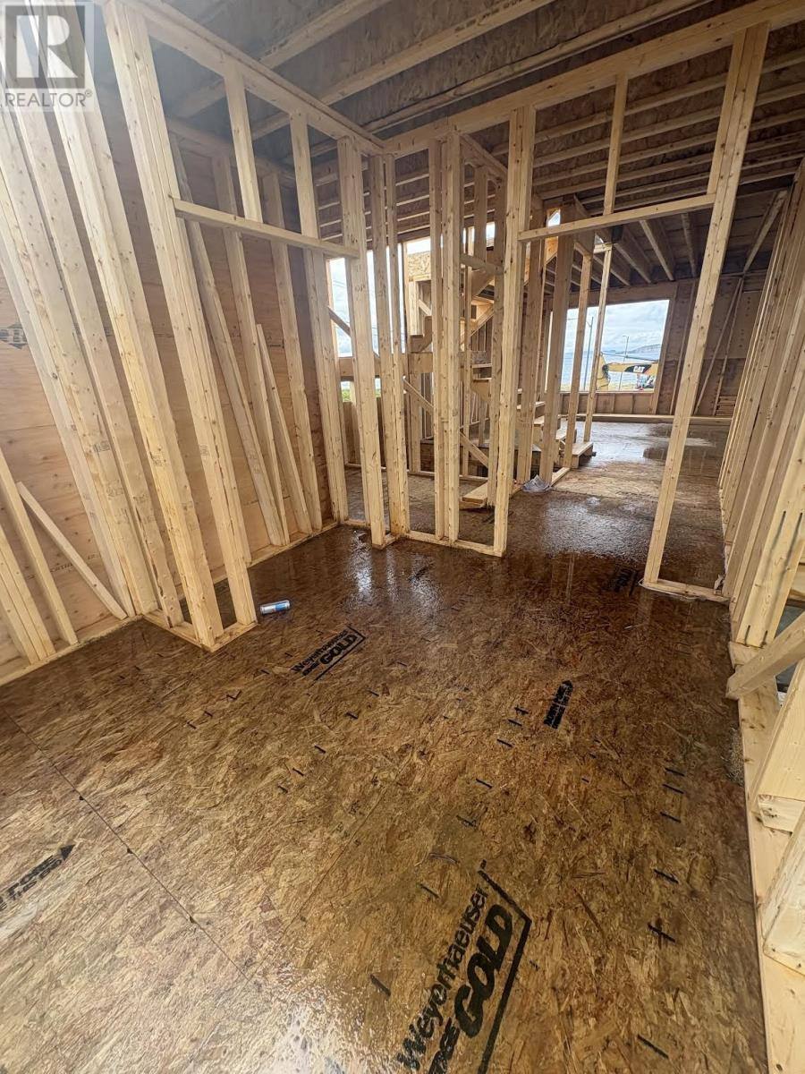 1-3 Kinglet Way, photo 7 of 15