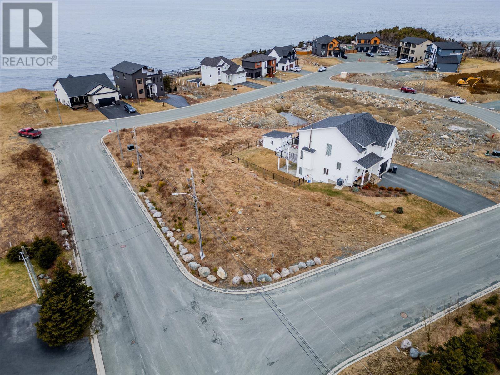 1-3 Kinglet Way, photo 8 of 15