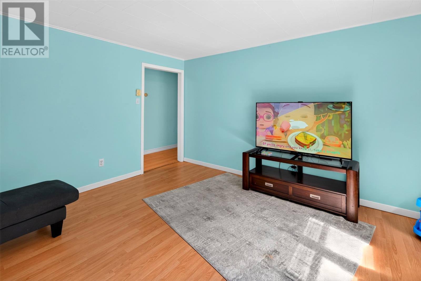 211 Canada Drive, photo 41 of 41