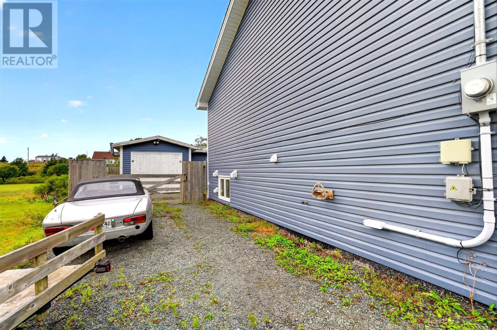 12 Baird Lane, photo 12 of 40