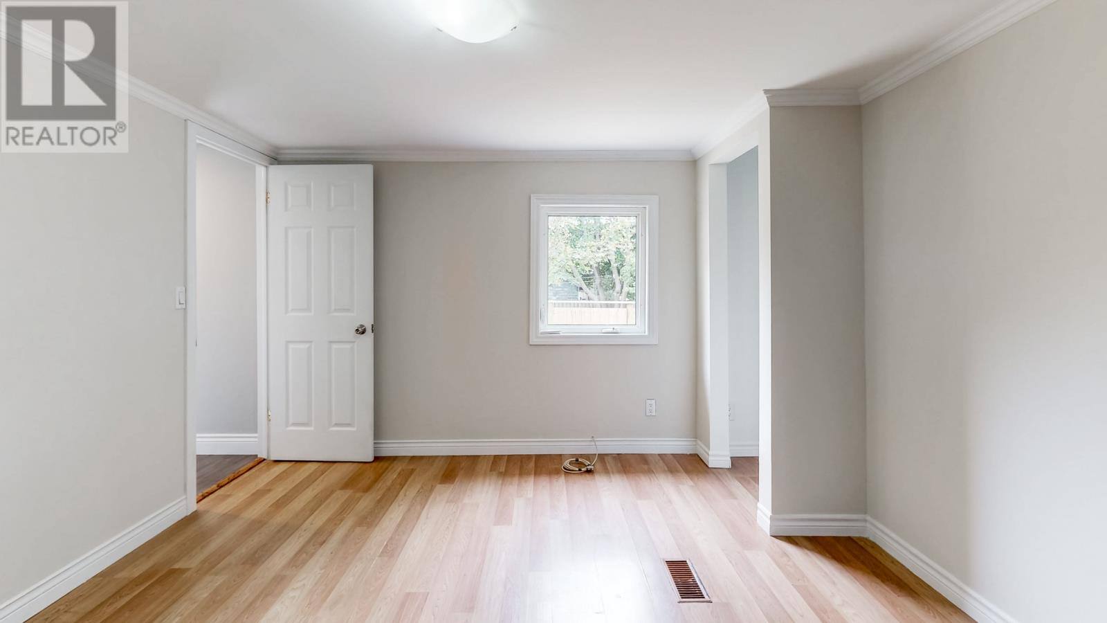 23 Evergreen Drive, photo 16 of 26