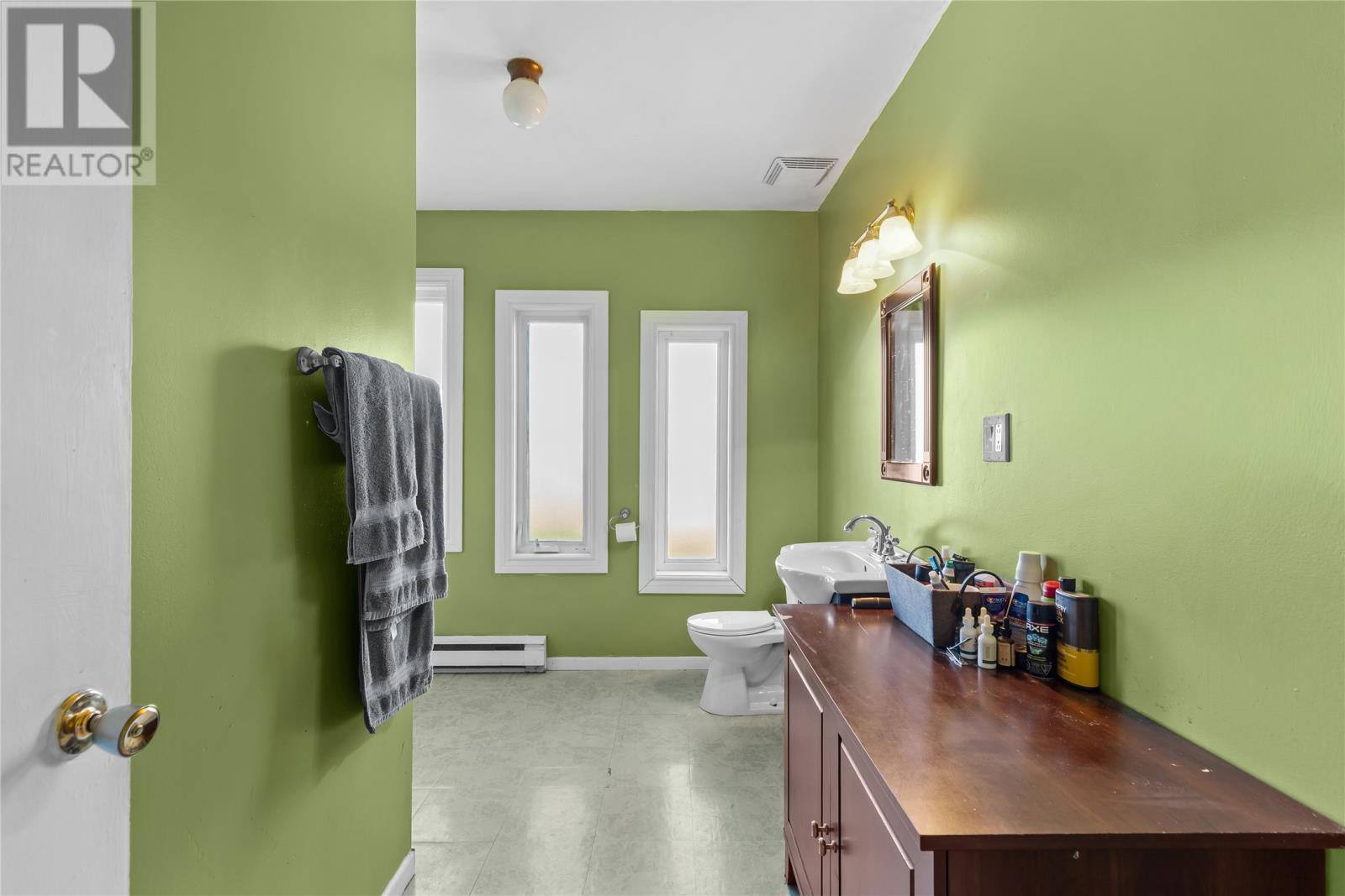49 Gosses Road, photo 14 of 33