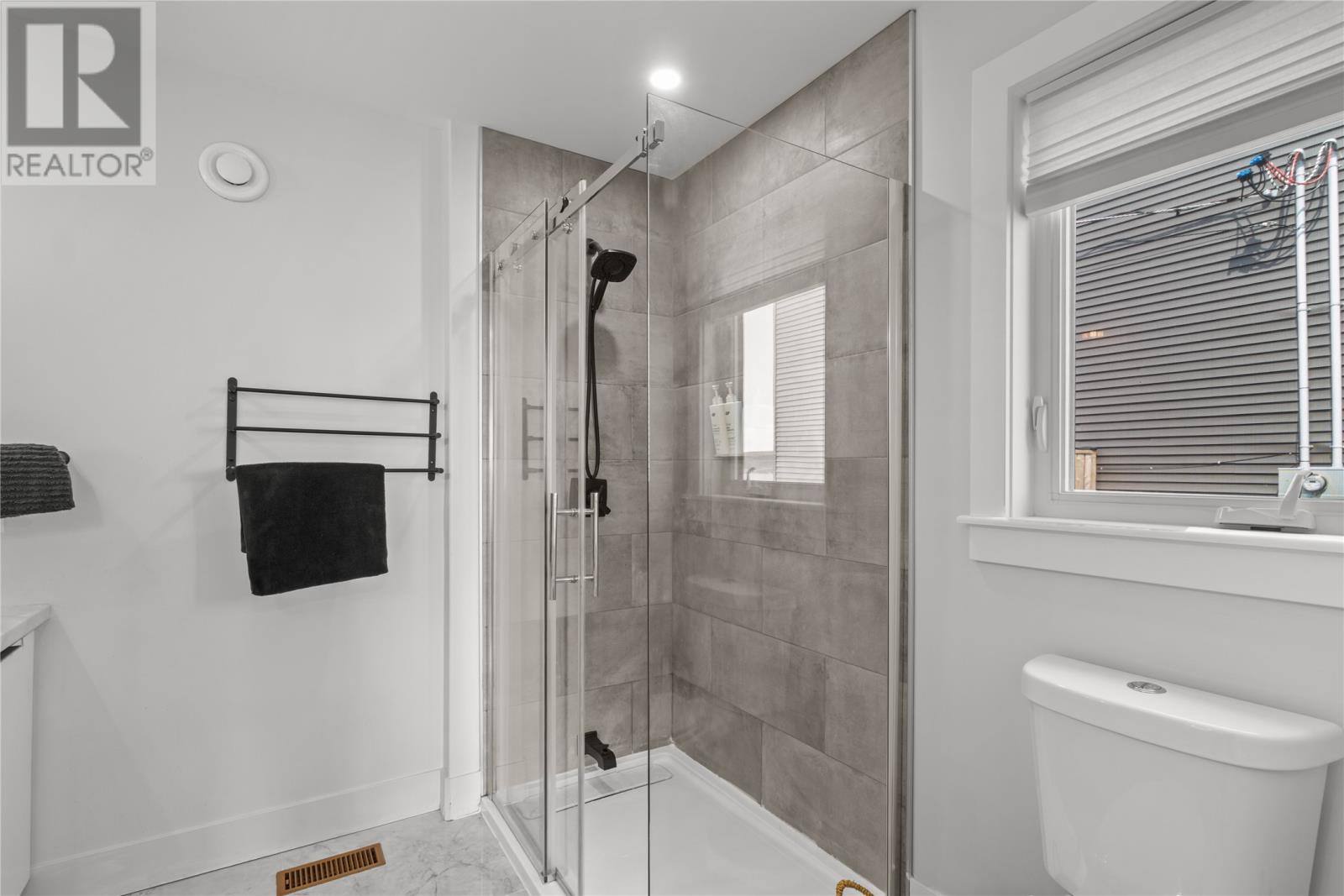 2 Pembury Close, photo 17 of 44