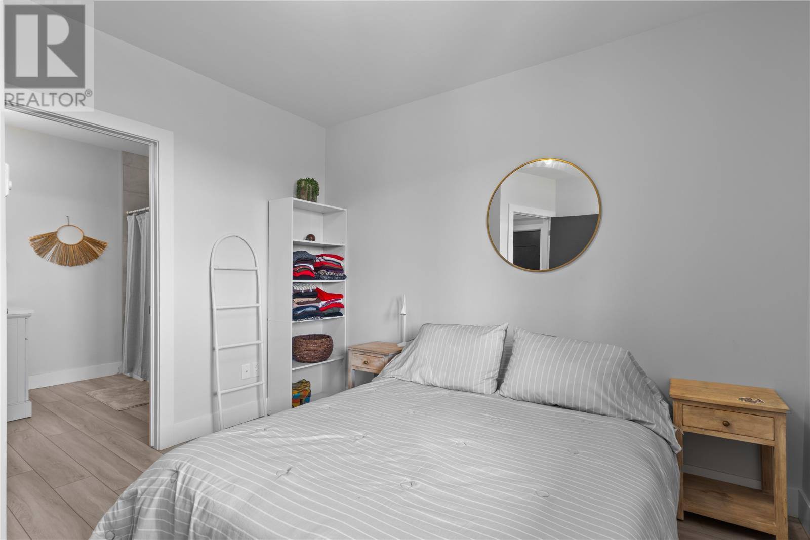 2 Pembury Close, photo 32 of 44