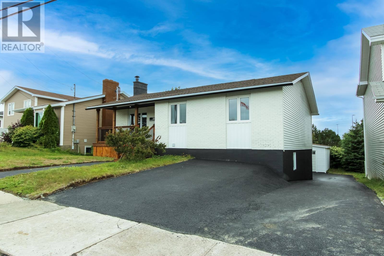 38 Blackler Avenue, photo 1 of 46