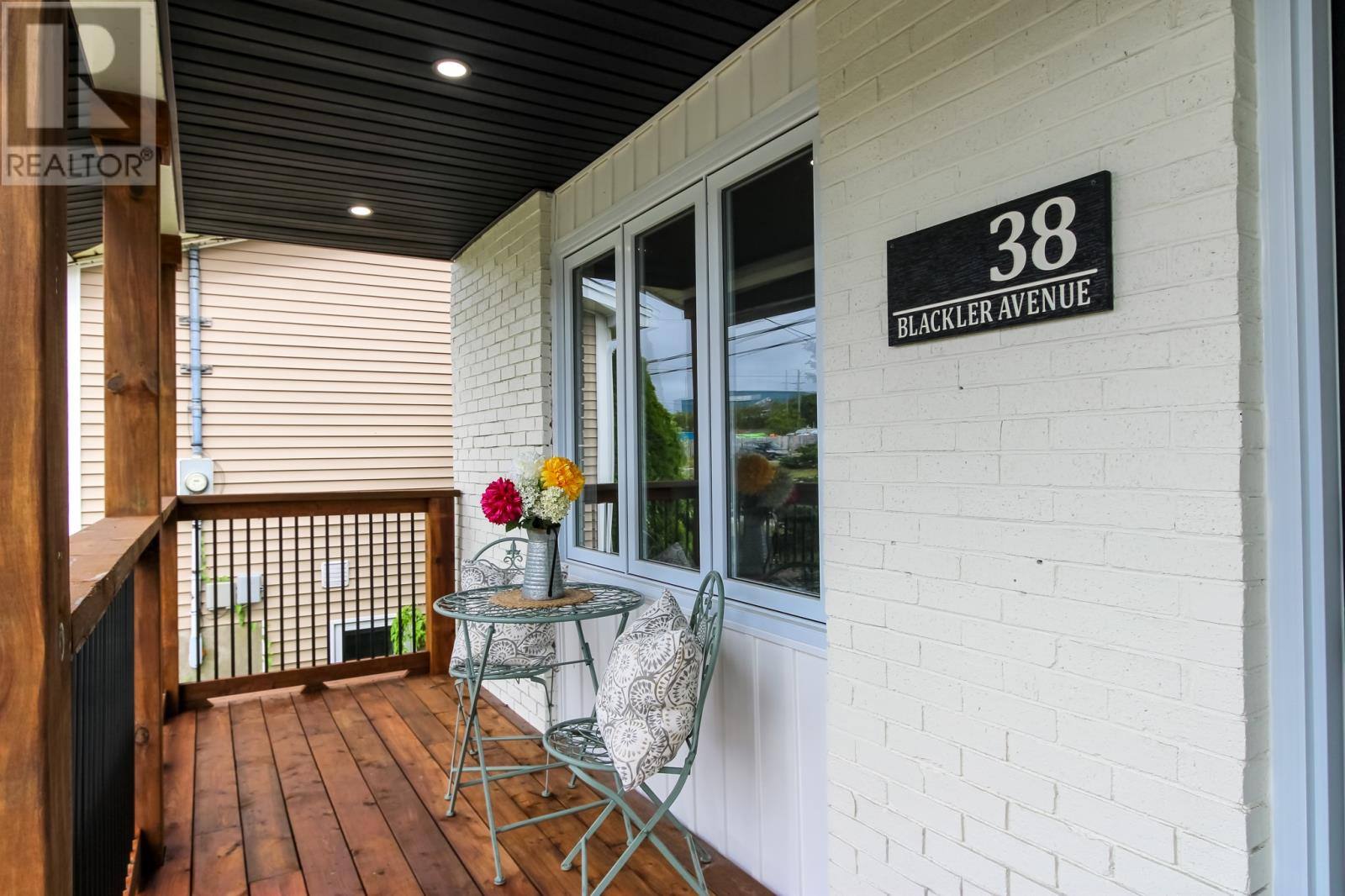 38 Blackler Avenue, photo 4 of 46