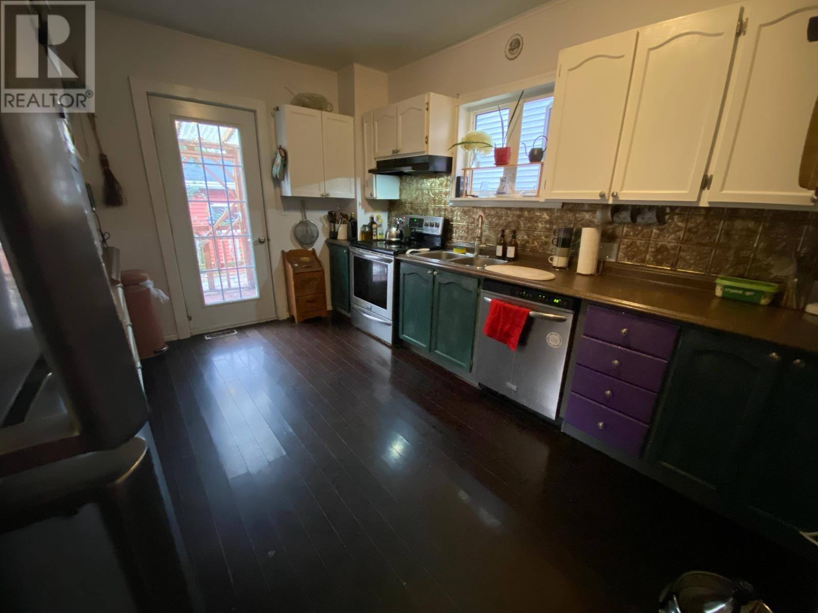 317 - 319 Lemarchant Road, photo 4 of 21